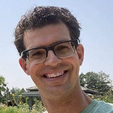 Seth W Headshot